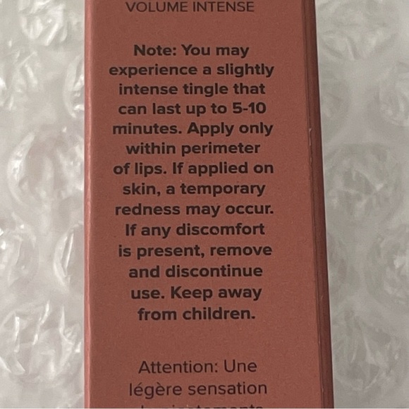 NEW IN BOX Too Faced Lip Injection Plumping Lip Gloss - Secure The Bag - Picture 6 of 7